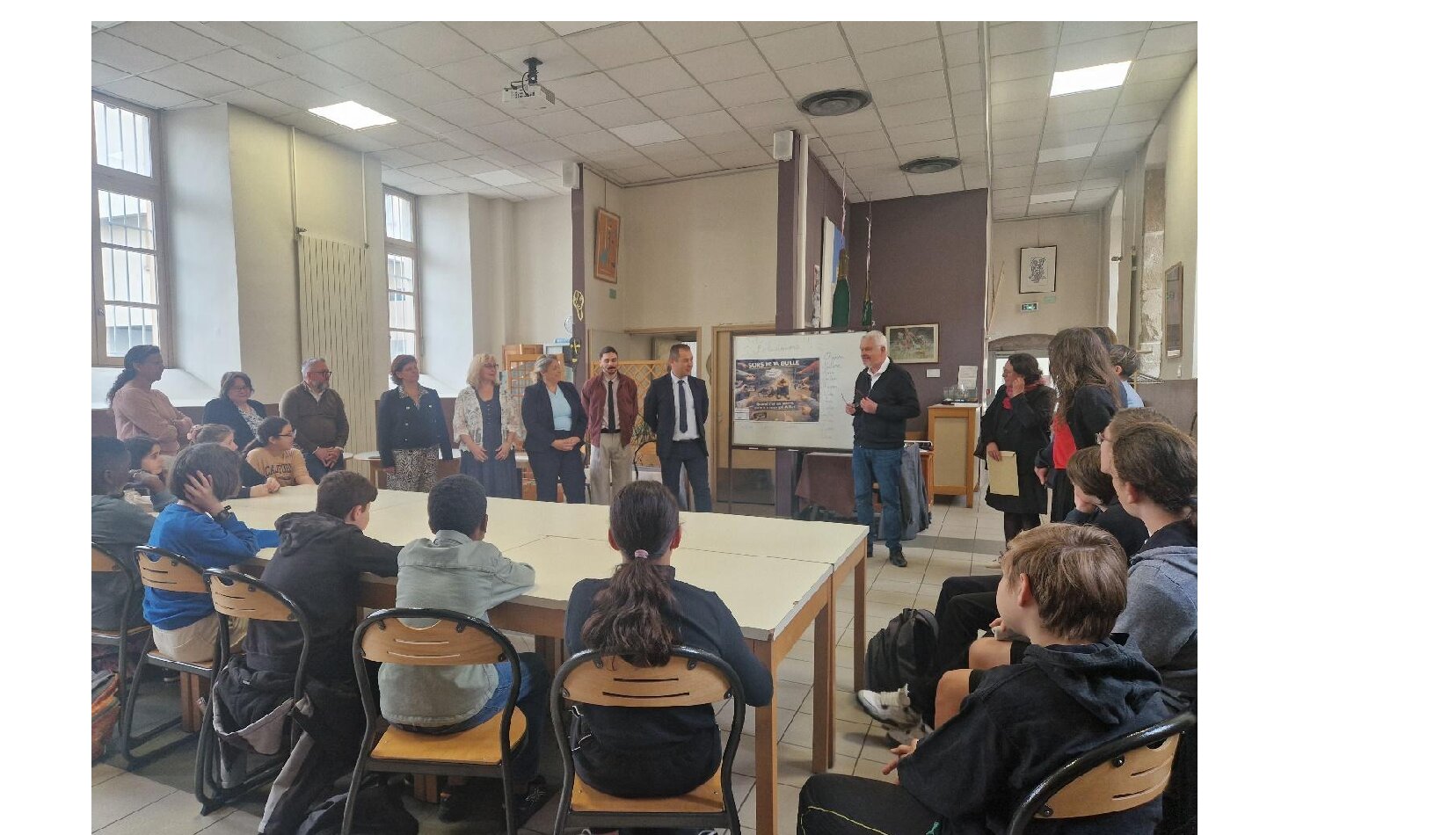 C&eacute;r&eacute;monie de remise du prix NAH au coll&egrave;ge Fran&ccedil;ois Ponsard